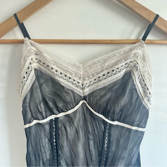 Heart Soul Sheer Black and Cream Lace Chemise - Picture 3 of 10